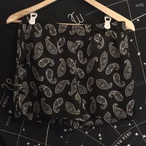 Forever 21 Black & White Silky Shorts w Pockets.